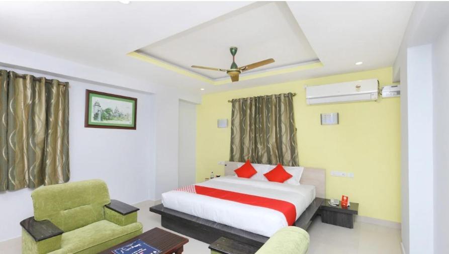 Sai Golden Rooms Tirupati Exteriör bild